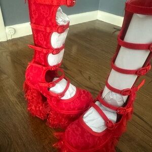 Dolls Kill Beetlejuice RARE paranormal bride Platform Heels NWOB size 7 HTF